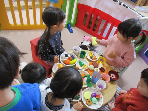 1歳児　室内遊び