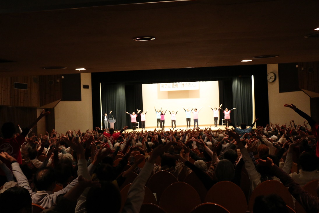 ＜ええじゃないか豊橋ほの国体操の様子＞