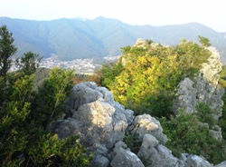 昼の石巻山