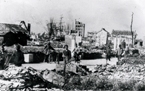 大空襲で焼け野原となった市街地の画像