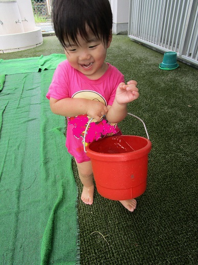 1歳児水遊び2