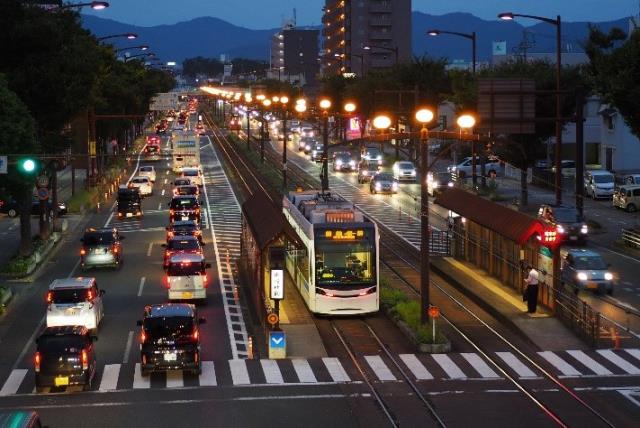 路面電車センターポール化