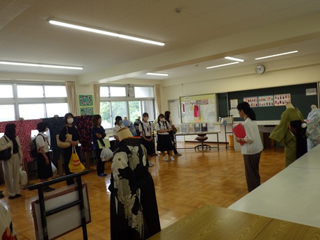 和裁作品見学