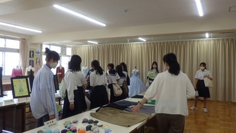 洋裁作品見学